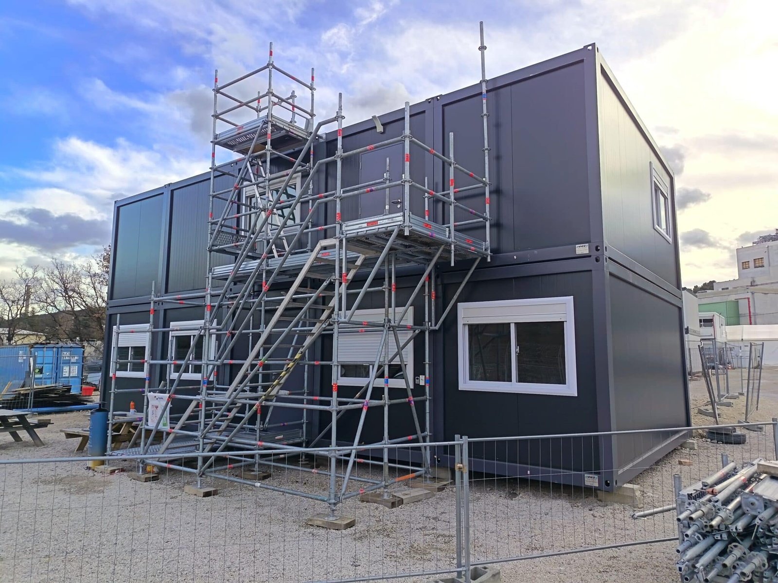 Base de vie modulaire superposée R+1 — PACA MODUL